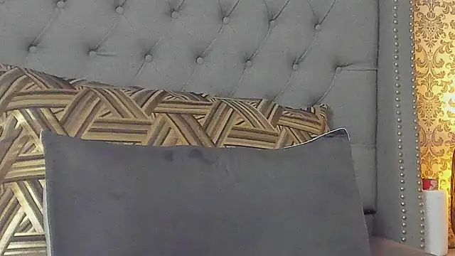 Snapshot of evafoxs chatting on 03/13/25, 04:23 evafoxs online show from 03/13/25, 04:23