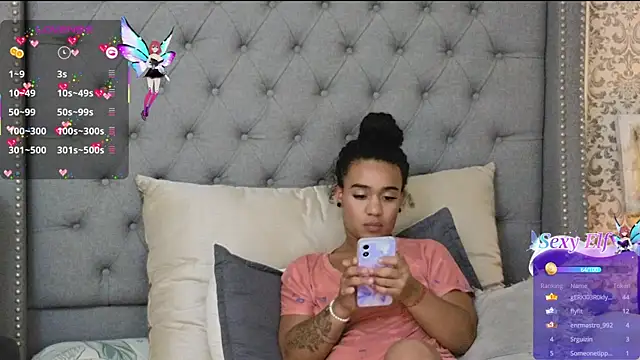 Snapshot of evafoxs chatting on 03/23/25, 02:26 evafoxs online show from 03/23/25, 02:26