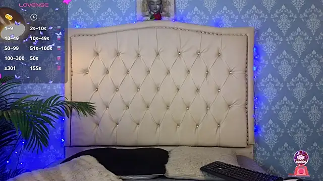 Snapshot of evafoxs chatting on 09/16/25, 09:38 evafoxs online show from 09/16/25, 09:38