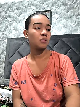 Snapshot of evafoxs chatting on 09/30/25, 02:11 evafoxs online show from 09/30/25, 02:11