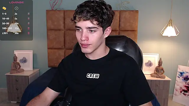 AlejooTwink online show from 12/17/24, 06:20