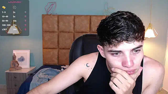 AlejooTwink online show from 12/21/24, 07:49