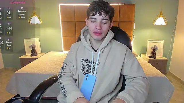 AlejooTwink online show from 11/10/25, 02:43