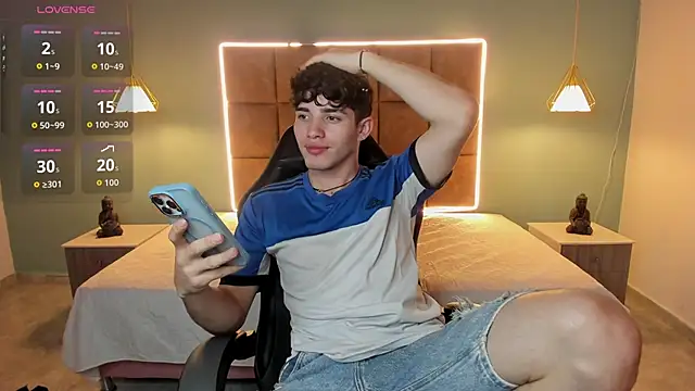 AlejooTwink online show from 06/14/26, 02:24