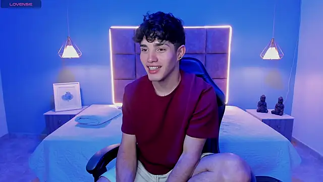 AlejooTwink online show from 07/16/26, 05:13