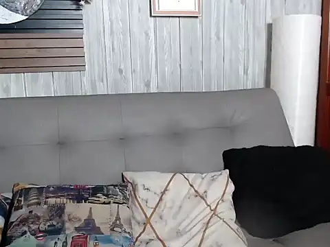 Snapshot of Layla_707 chatting on 11/23/25, 08:41 Layla 707 online show from 11/23/25, 08:41