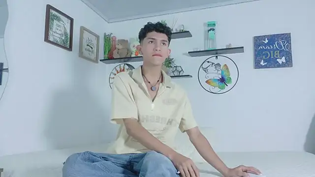 Noah tyler  online show from 07/06/26, 07:16