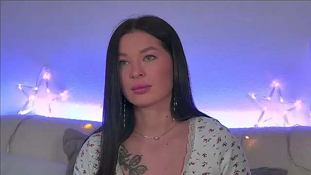 AlexandraBloom online show from 01/05/25, 09:25