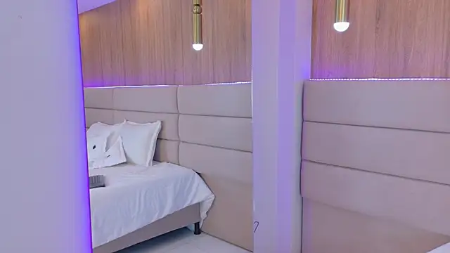 Snapshot of AnabelleRay chatting on 12/16/25, 08:03 AnabelleRay online show from 12/16/25, 08:03