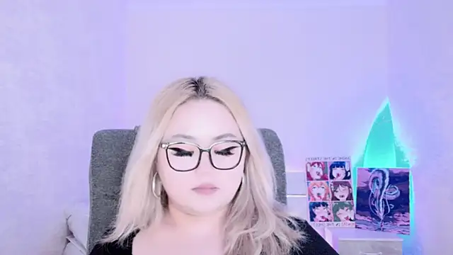 Snapshot of amelia_sunlight chatting on 12/10/24, 06:06 amelia sunlight online show from 12/10/24, 06:06