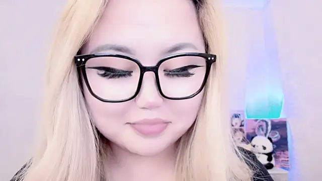 Snapshot of amelia_sunlight chatting on 01/22/25, 03:41 amelia sunlight online show from 01/22/25, 03:41