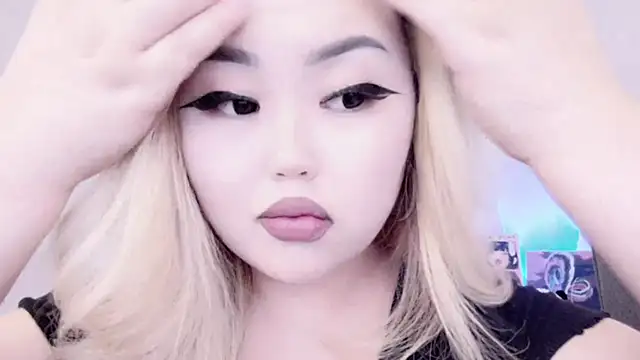 Snapshot of amelia_sunlight chatting on 02/03/25, 12:04 amelia sunlight online show from 02/03/25, 12:04