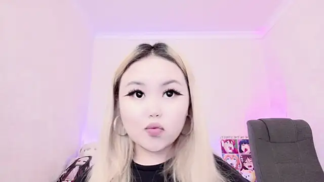 Snapshot of amelia_sunlight chatting on 02/05/25, 08:35 amelia sunlight online show from 02/05/25, 08:35