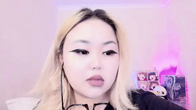 Snapshot of amelia_sunlight chatting on 02/12/25, 12:37 amelia sunlight online show from 02/12/25, 12:37