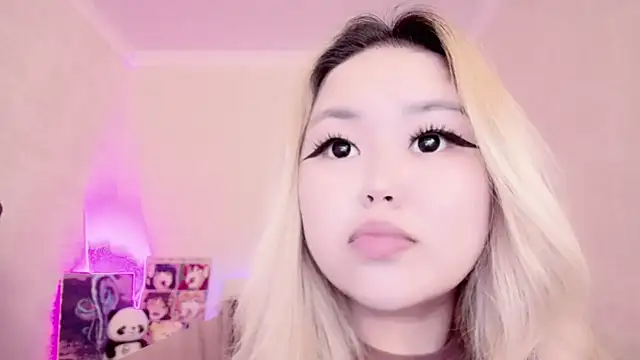 Snapshot of amelia_sunlight chatting on 02/24/25, 01:24 amelia sunlight online show from 02/24/25, 01:24