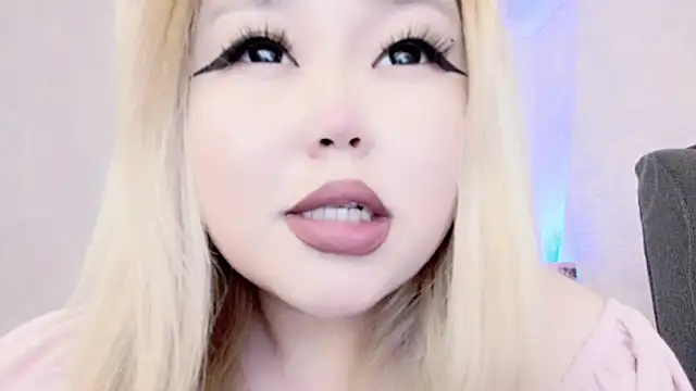 Snapshot of amelia_sunlight chatting on 03/05/25, 12:49 amelia sunlight online show from 03/05/25, 12:49