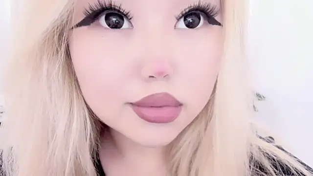 Snapshot of amelia_sunlight chatting on 03/06/25, 04:52 amelia sunlight online show from 03/06/25, 04:52