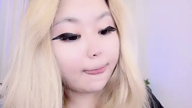 Snapshot of amelia_sunlight chatting on 03/11/25, 03:48 amelia sunlight online show from 03/11/25, 03:48