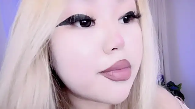 Snapshot of amelia_sunlight chatting on 03/15/25, 01:30 amelia sunlight online show from 03/15/25, 01:30