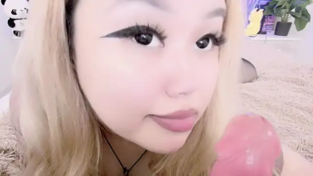 Snapshot of amelia_sunlight chatting on 03/17/25, 04:19 amelia sunlight online show from 03/17/25, 04:19