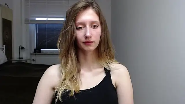 LUNA delight online show from 09/22/25, 05:31