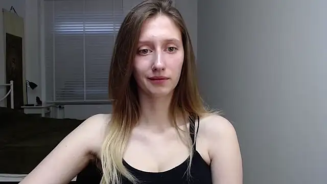 LUNA delight online show from 10/20/25, 05:30