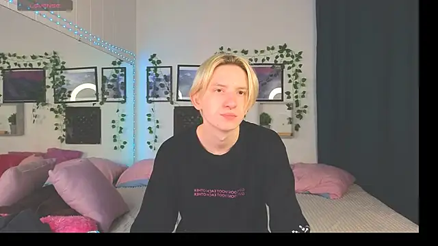 Ron Vils online show from 12/08/24, 03:00