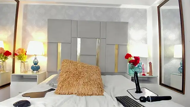 Miranda Foxx online show from 01/25/25, 01:10