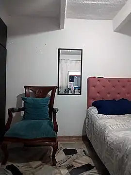 Snapshot of Venus-Wood chatting on 11/08/25, 03:12 Venus-Wood online show from 11/08/25, 03:12