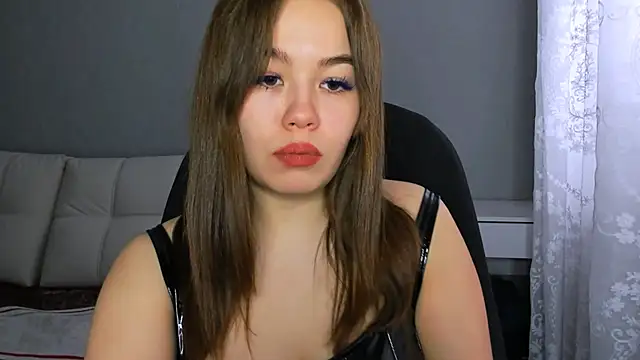 Snapshot of Sara_Kox chatting on 02/04/25, 11:05 Sara Kox online show from 02/04/25, 11:05