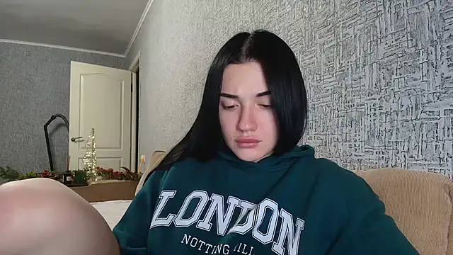 Liana diva online show from 12/15/25, 06:23