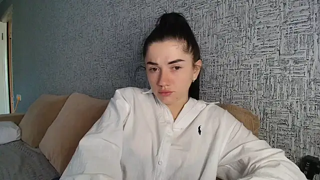 Liana diva online show from 04/30/26, 11:05