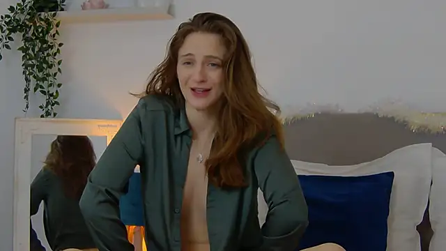 Jo-Lawrence online show from 12/19/24, 04:34