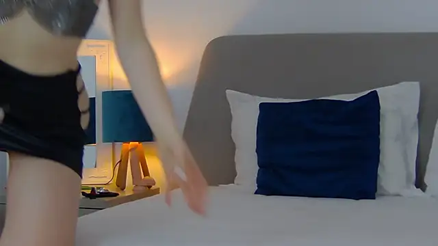 Jo-Lawrence online show from 12/29/24, 01:56