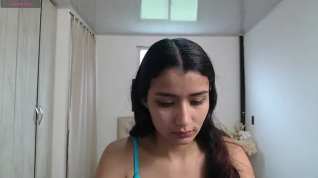 Snapshot of conni_f00x chatting on 11/15/25, 03:19 conni f00x online show from 11/15/25, 03:19