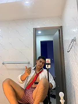 roguer darkk online show from 01/18/25, 04:37