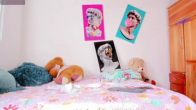 Lilybaudinx96 online show from 09/12/25, 08:53