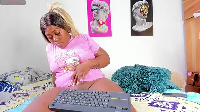 Lilybaudinx96 online show from 10/08/25, 08:17