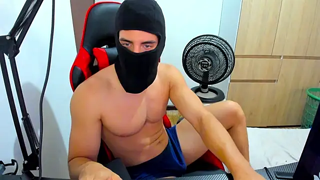 Calihotcaliente277 online show from 12/10/24, 02:06
