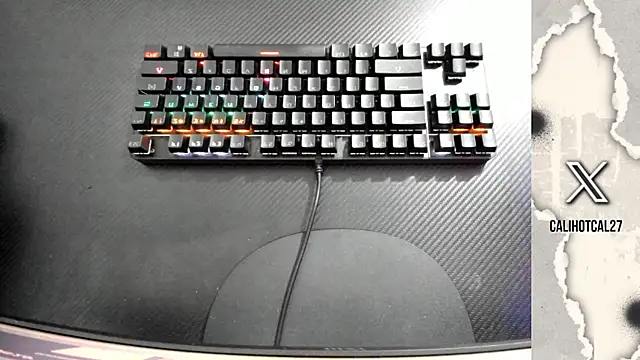 Calihotcaliente277 online show from 10/16/25, 11:33