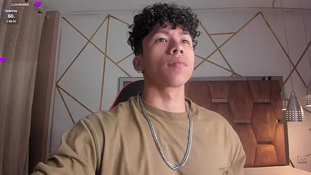 AkazaBoy  online show from 01/17/25, 04:06