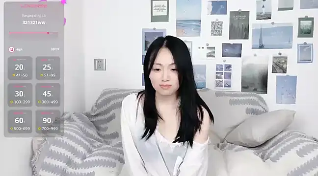 Snapshot of LiLiYbaby chatting on 12/03/24, 07:00 LiLiYbaby online show from 12/03/24, 07:00