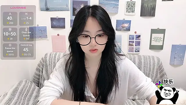 Snapshot of LiLiYbaby chatting on 12/16/25, 06:18 LiLiYbaby online show from 12/16/25, 06:18