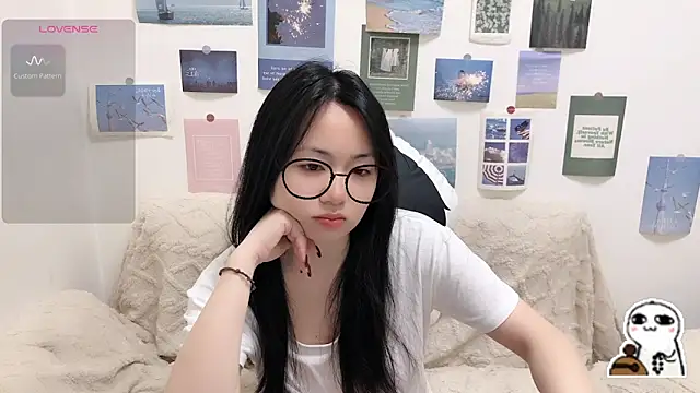 Snapshot of LiLiYbaby chatting on 02/05/26, 06:29 LiLiYbaby online show from 02/05/26, 06:29