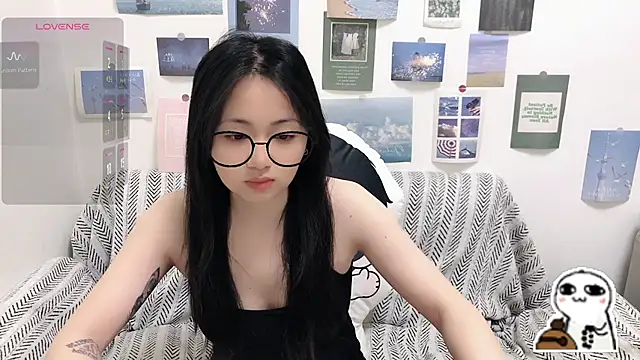 Snapshot of LiLiYbaby chatting on 04/13/26, 06:41 LiLiYbaby online show from 04/13/26, 06:41