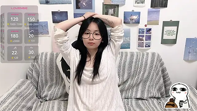 Snapshot of LiLiYbaby chatting on 04/14/26, 06:30 LiLiYbaby online show from 04/14/26, 06:30