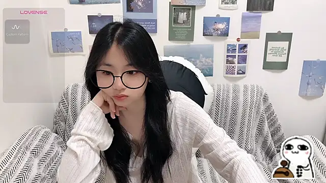 Snapshot of LiLiYbaby chatting on 06/11/26, 06:55 LiLiYbaby online show from 06/11/26, 06:55