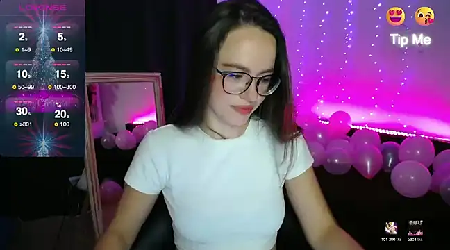 Emillias online show from 12/17/24, 02:00