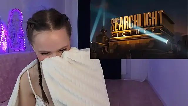 Emillias online show from 10/01/25, 01:17