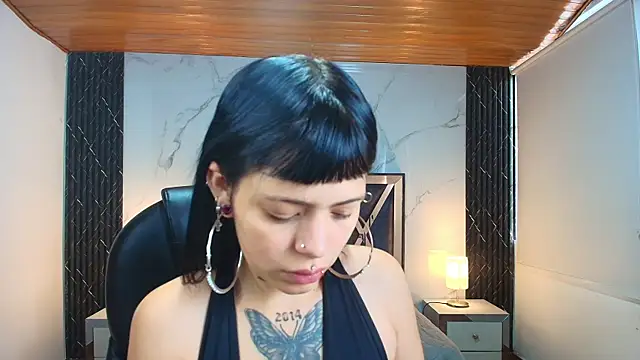AuroraDiaz online show from 05/25/26, 11:49
